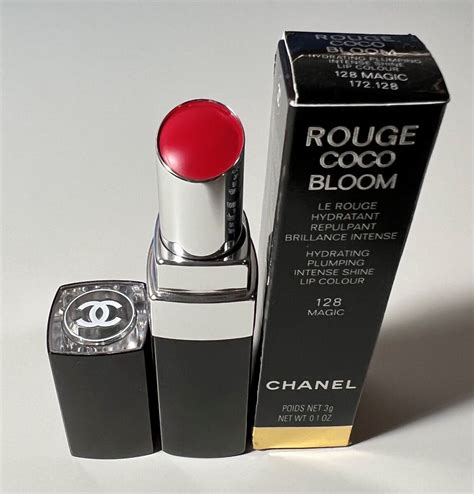 ROUGE COCO BLOOM Hydrating and plumping lipstick. intense 